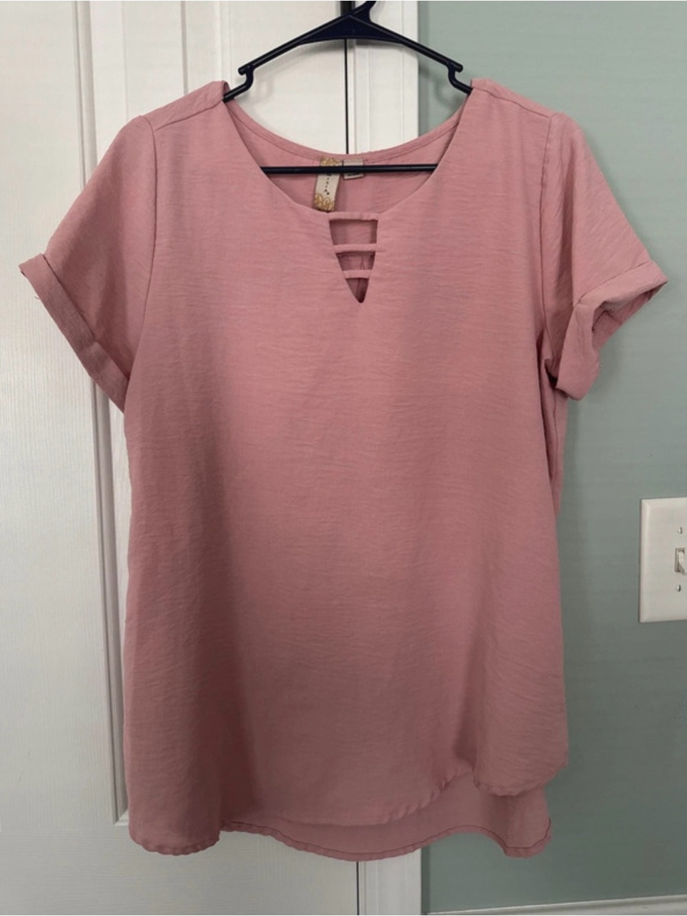 Misia Dusty Pink Short Sleeve V-Notch Blouse